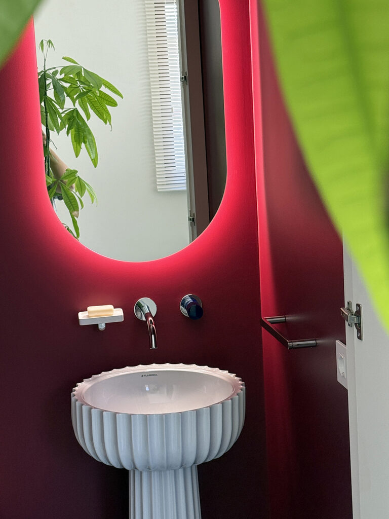 Bagno per gli ospiti della casa in alluminio Alumia